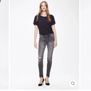 MOTHER- High Waisted Looker Dagger Ankle Fray in color A Lacey Saloon size 23